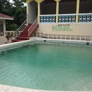 La Cage 3*, Negril Jamaica