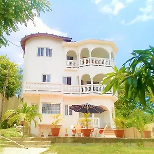 Apartment Annie's White House On The Hill, Negril